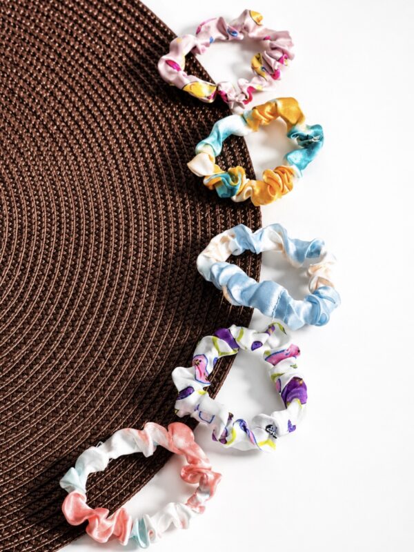 5pcs mini skinny scrunchies