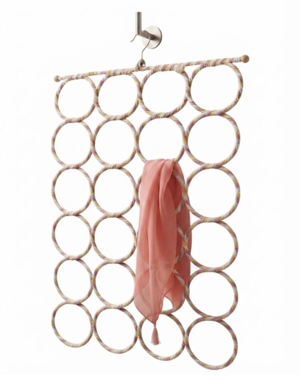 24 HOLE RATTAN SCARF HANGER